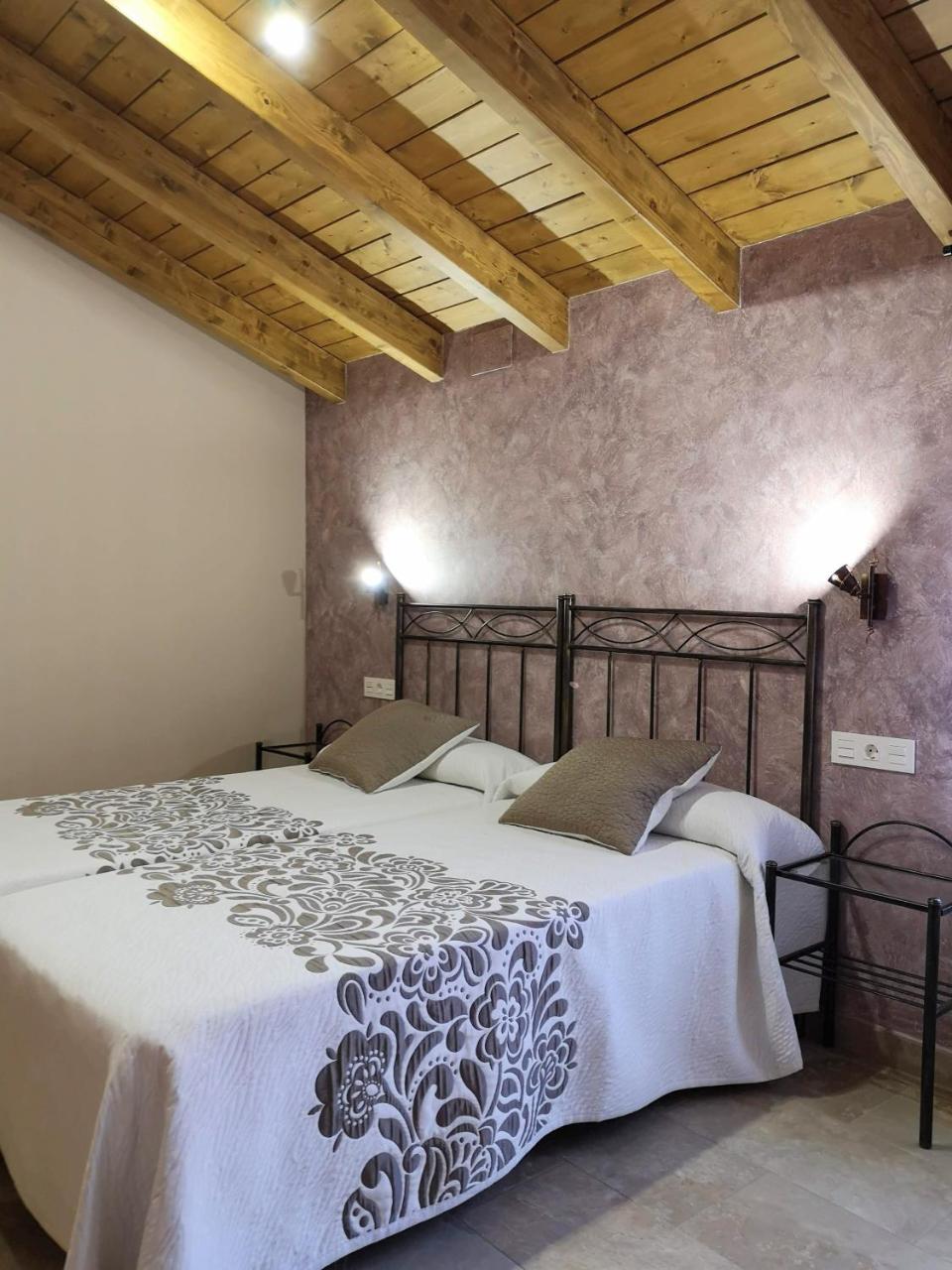 Casa Rural Abascal Cella Exterior photo